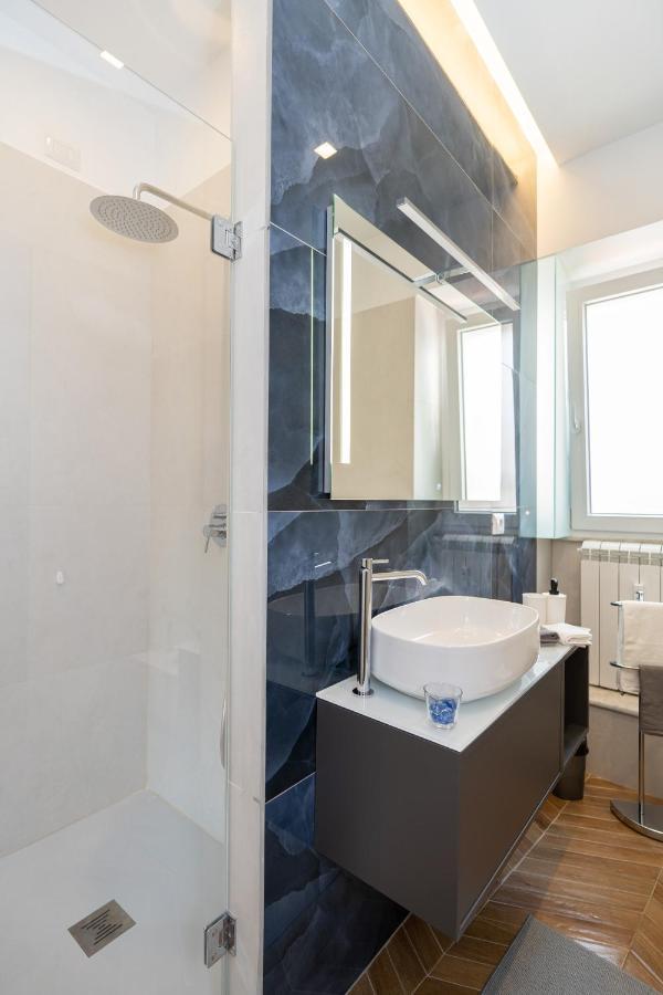 Colosseo Luxe Apartment In The Center Of Roma Dış mekan fotoğraf