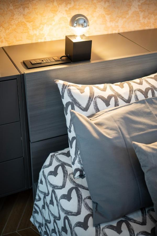 Colosseo Luxe Apartment In The Center Of Roma Dış mekan fotoğraf