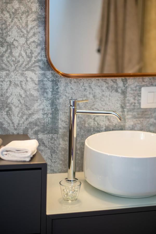 Colosseo Luxe Apartment In The Center Of Roma Dış mekan fotoğraf